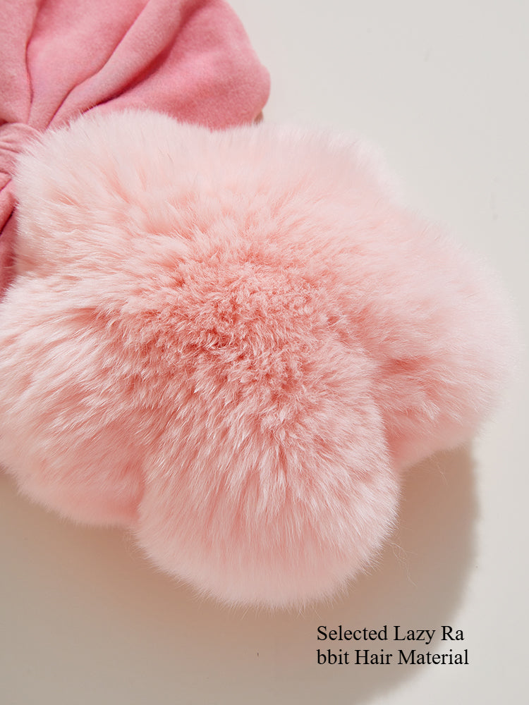 Plush Star Pig Bag Charm – Fluffy Pom with Oversized Bow
